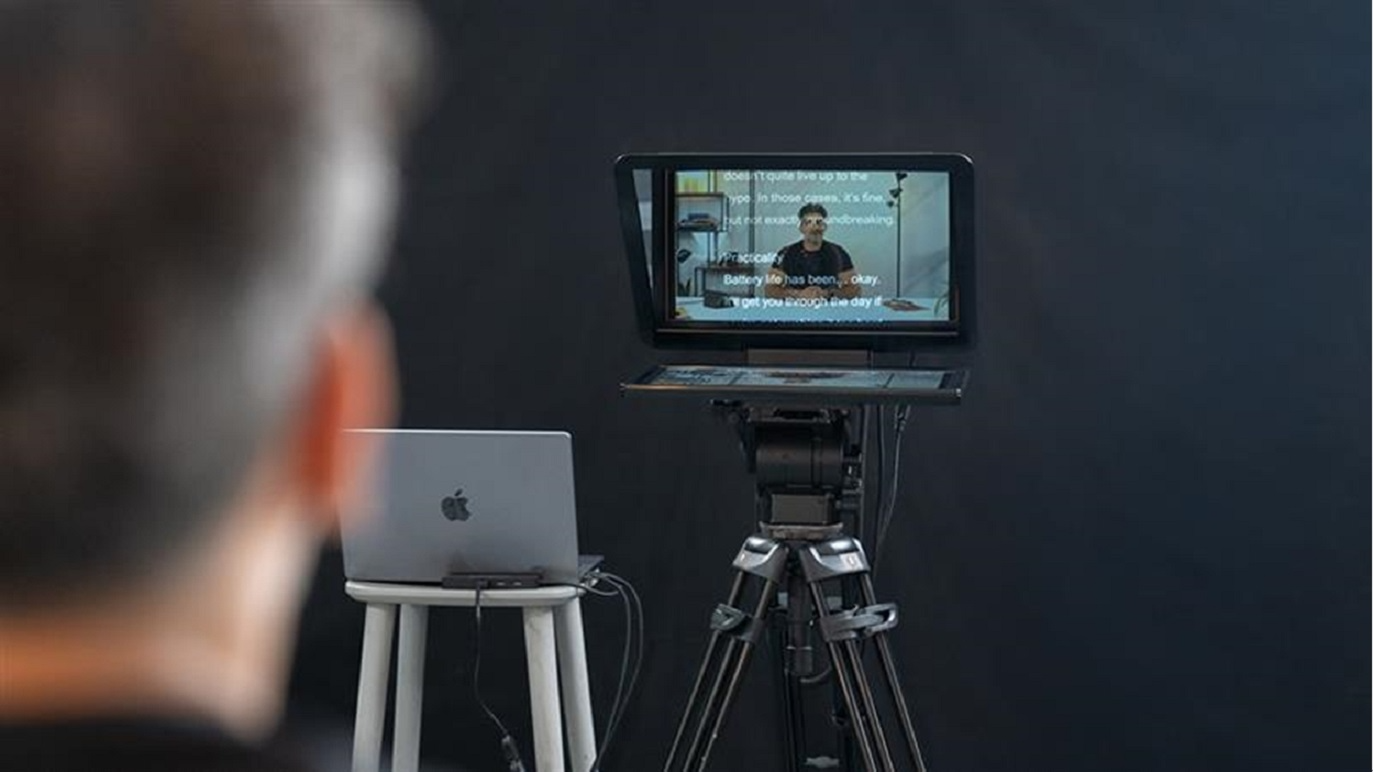 엘가토, 15.6인치 대형 스튜디오용 텔레프롬프터 출시