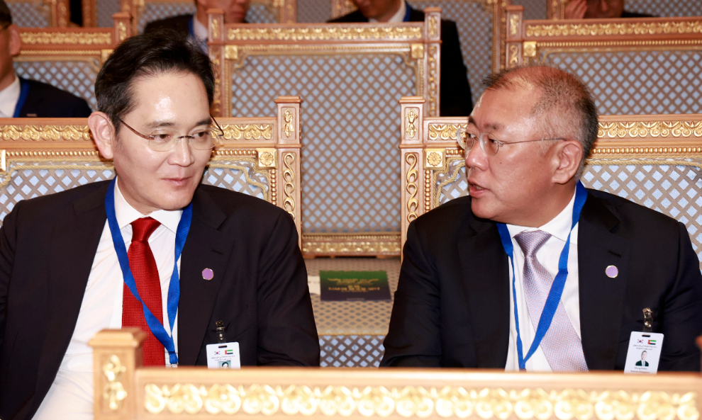 이재용 삼성전자 회장과 정의선 현대차그룹 회장(사진=연합뉴스)