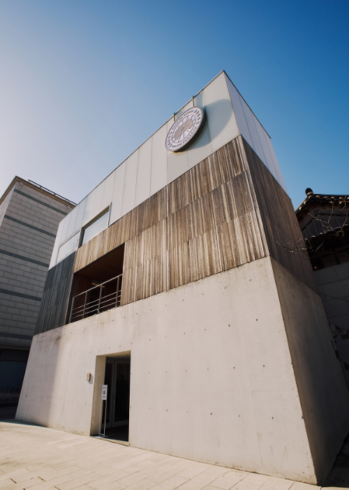 캐나다구스, '하이더 아커만' 협업 캡슐 컬렉션 국내 첫 공개