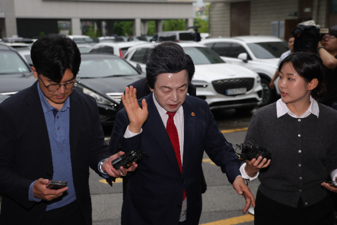 구속 갈림길에 놓인 허경영.(사진=연합뉴스)