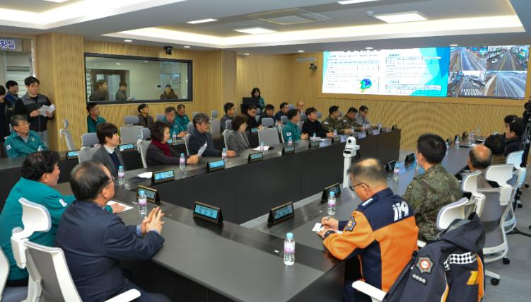 횡성군, 24시간 전담인력 재난안전상황실 본격 가동