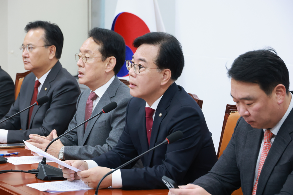 국민의힘 원내대책회의서 발언하는 송언석 원내대표(사진=연합뉴스)