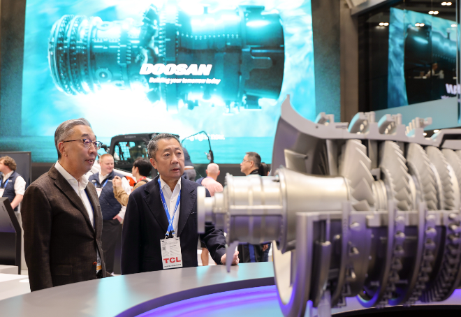 박정원 두산그룹 회장, “맞춤형 에너지 솔루션으로 AI시대 에너지 시장 선도”