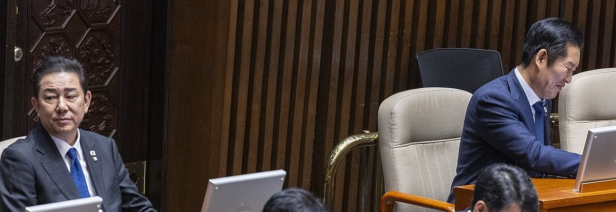 본회의 참석한 정청래-김병기(사진=연합뉴스)