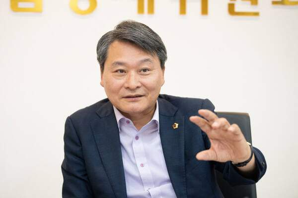 인천광역시의회 김유곤 산업경제위원장