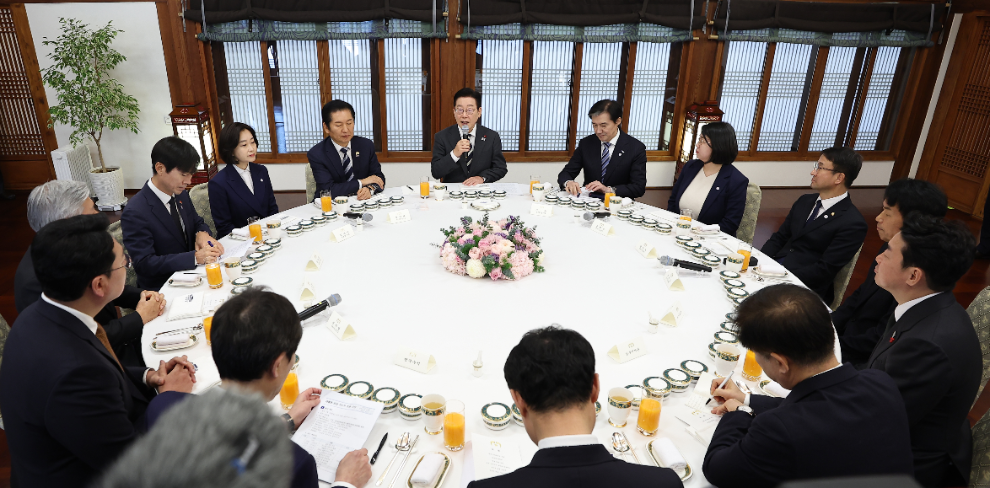 이재명 대통령, 정당 지도부 초청 오찬 발언(사진=연합뉴스)