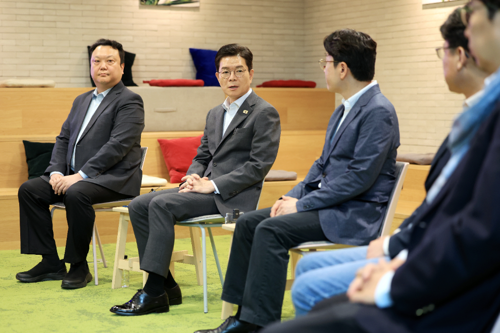 정원오, ‘사이언스 파크’ 방문해 AI 혁명 지원 강조... '우리동네 15분 AI' 공약도